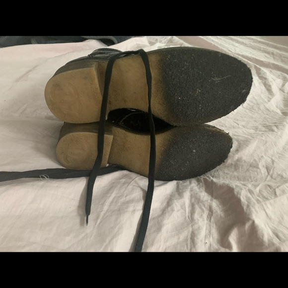 CHANEL?? Yep!! Lace-up boots - Picture 3 of 7